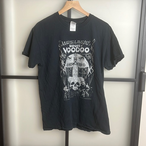 Other - New Orleans Marie Laveau's House of Voodoo Tshirt Size Large